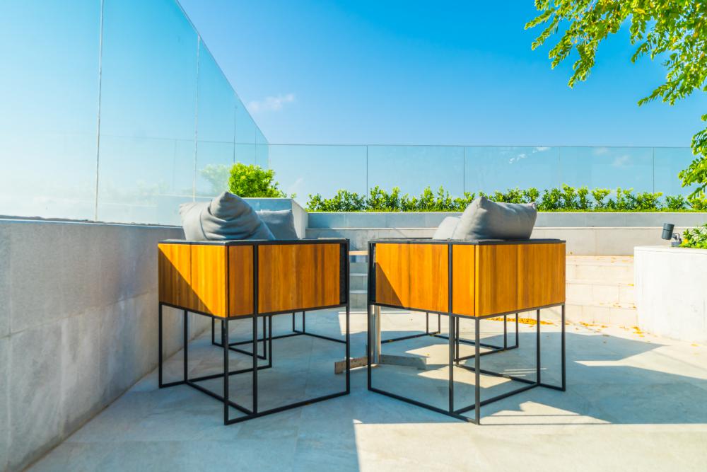 Furnitur